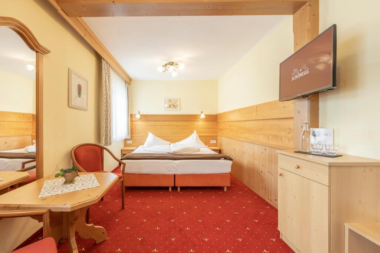 Hotel Schoenegg Seefeld in Tirol Extérieur photo