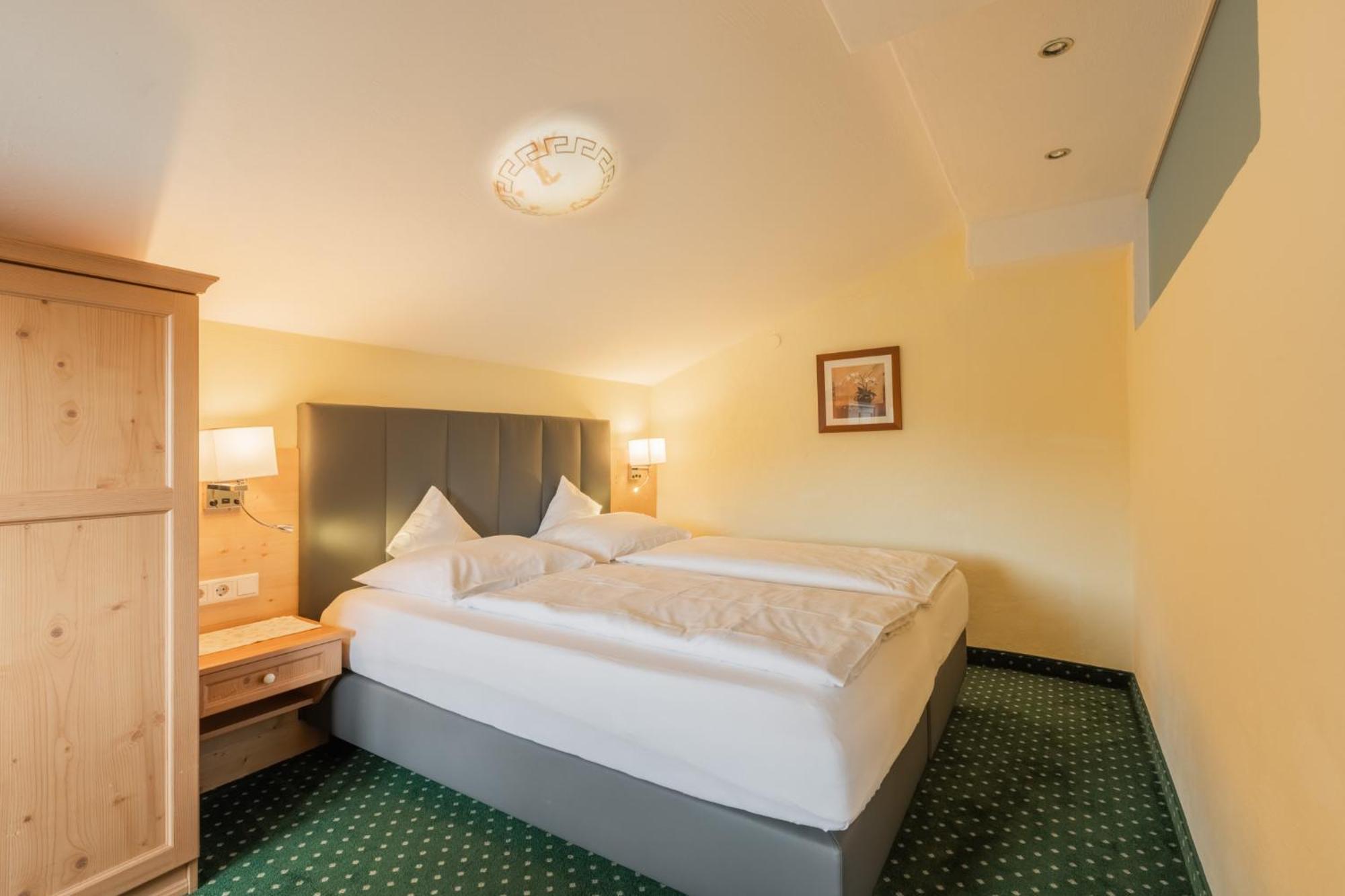 Hotel Schoenegg Seefeld in Tirol Chambre photo