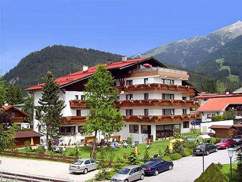 Hotel Schoenegg Seefeld in Tirol Extérieur photo