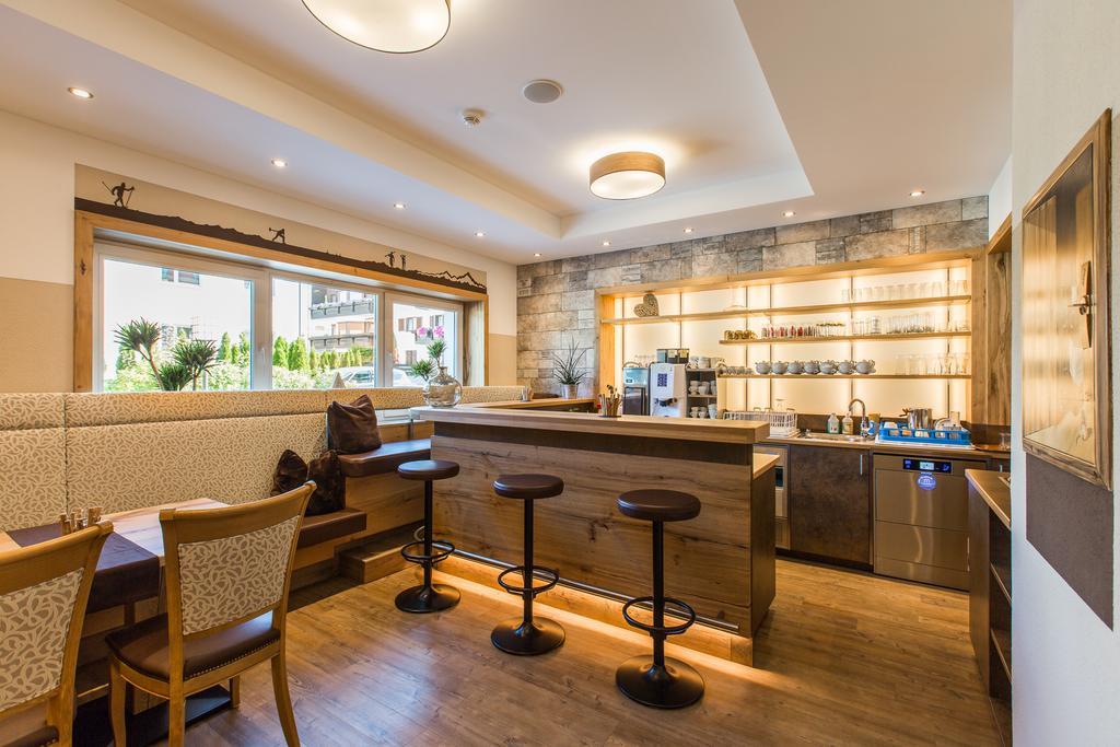 Hotel Schoenegg Seefeld in Tirol Extérieur photo