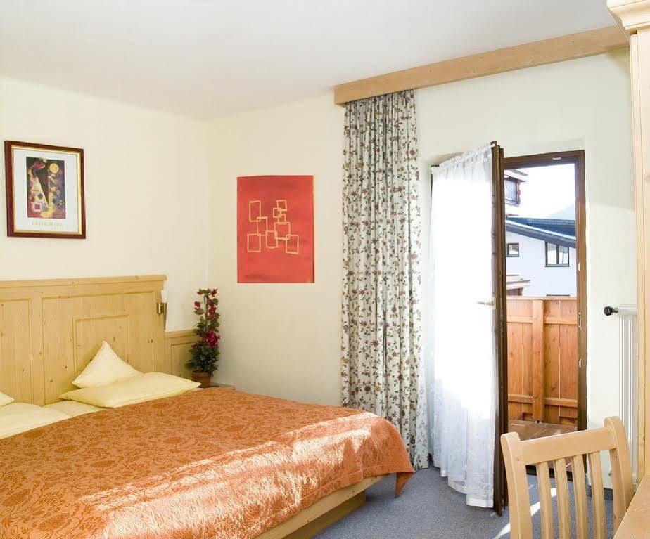 Hotel Schoenegg Seefeld in Tirol Extérieur photo