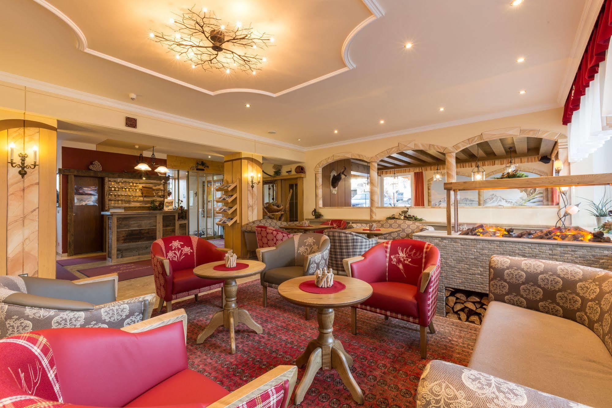 Hotel Schoenegg Seefeld in Tirol Extérieur photo
