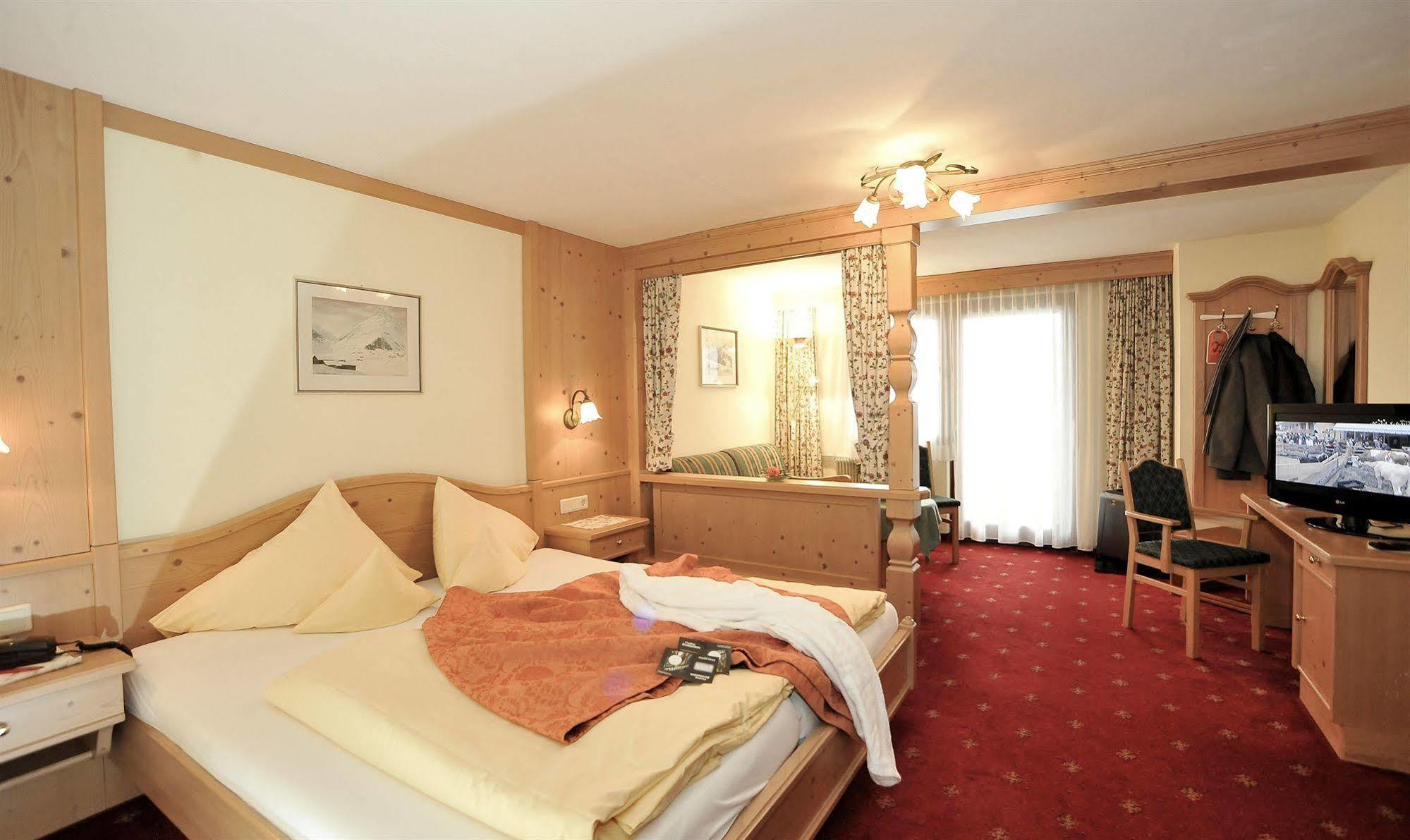 Hotel Schoenegg Seefeld in Tirol Extérieur photo
